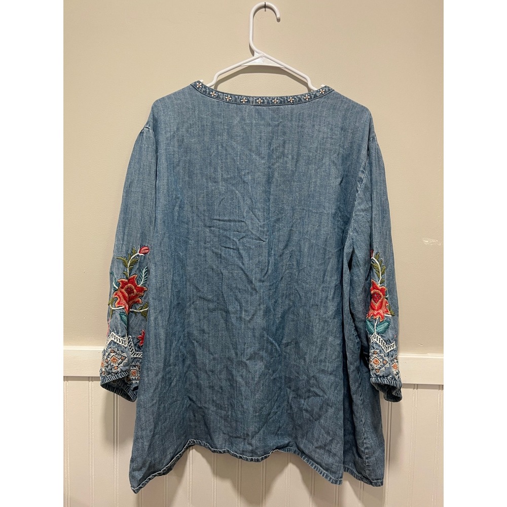 Coldwater Creek 3/4 Sleeve Tunic V-Neck Top Floral Embroidery Blue Women Size 2X - Picture 2 of 6